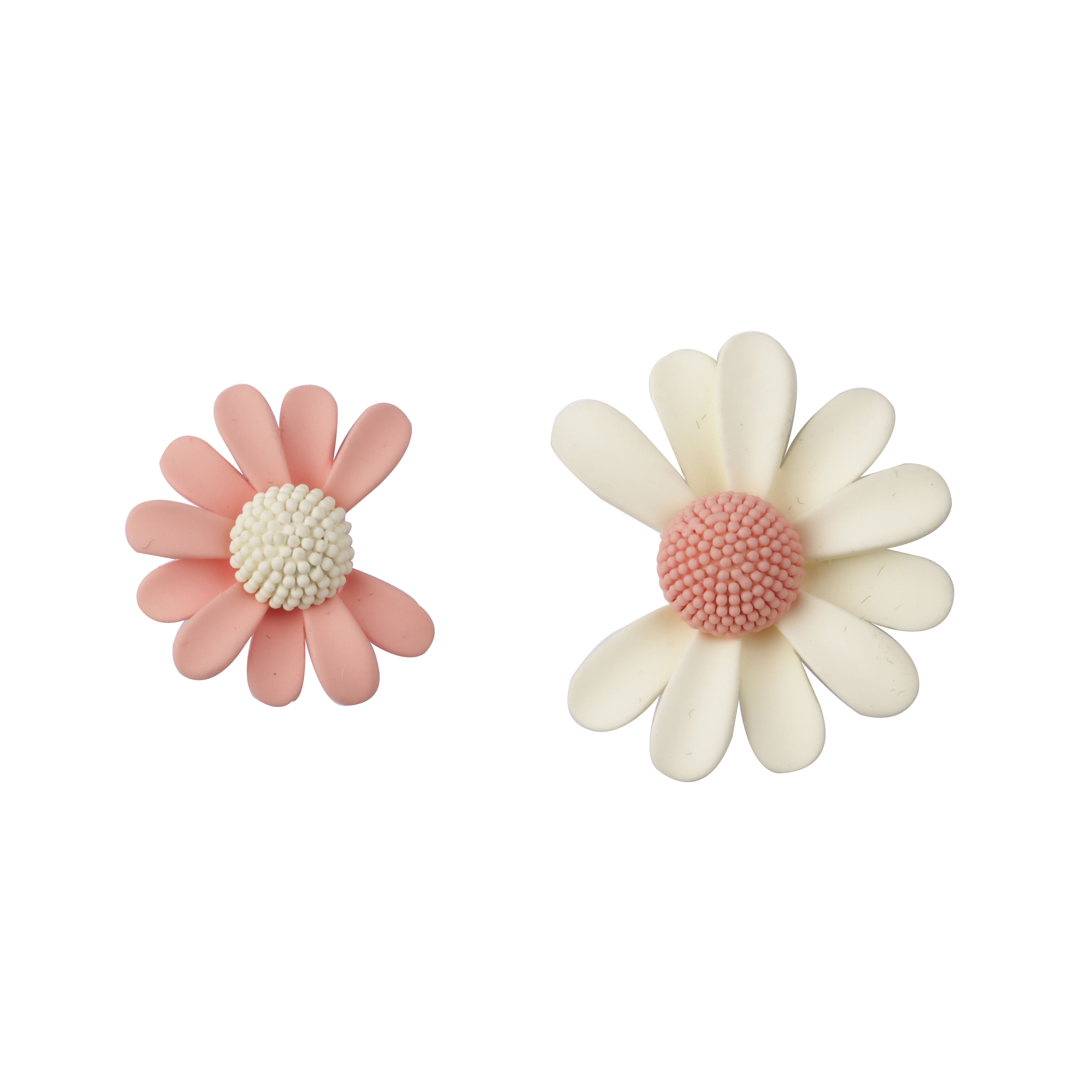 Creamy Pink And White Daisy Earrings High Quality Enamel Spraying Effect